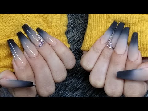 disenos-de-unas-color-piel-y-negro-6