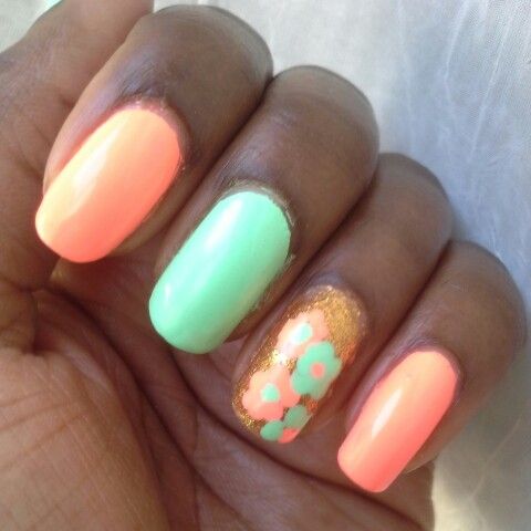 disenos-de-unas-color-verde-coral-6