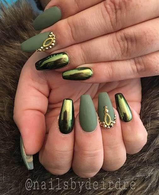 disenos-de-unas-color-verde-metalico-2