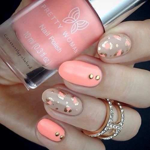 disenos-de-unas-con-barniz-coral-2