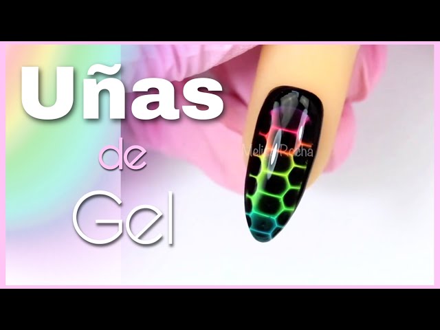 disenos-de-unas-con-blooming-5
