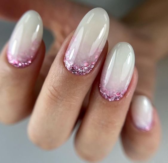 disenos-de-unas-con-brillos-png-5