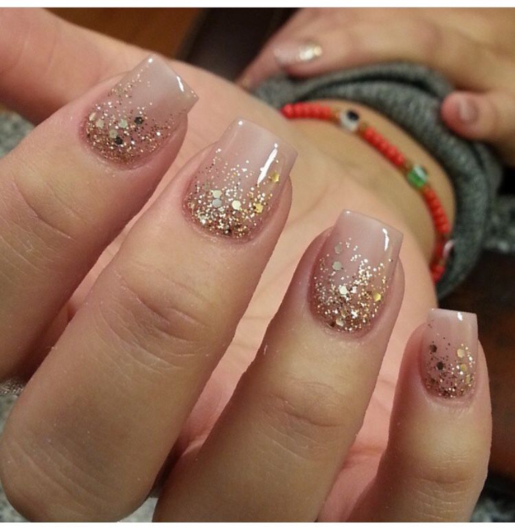 disenos-de-unas-con-diamantina-rosa-2