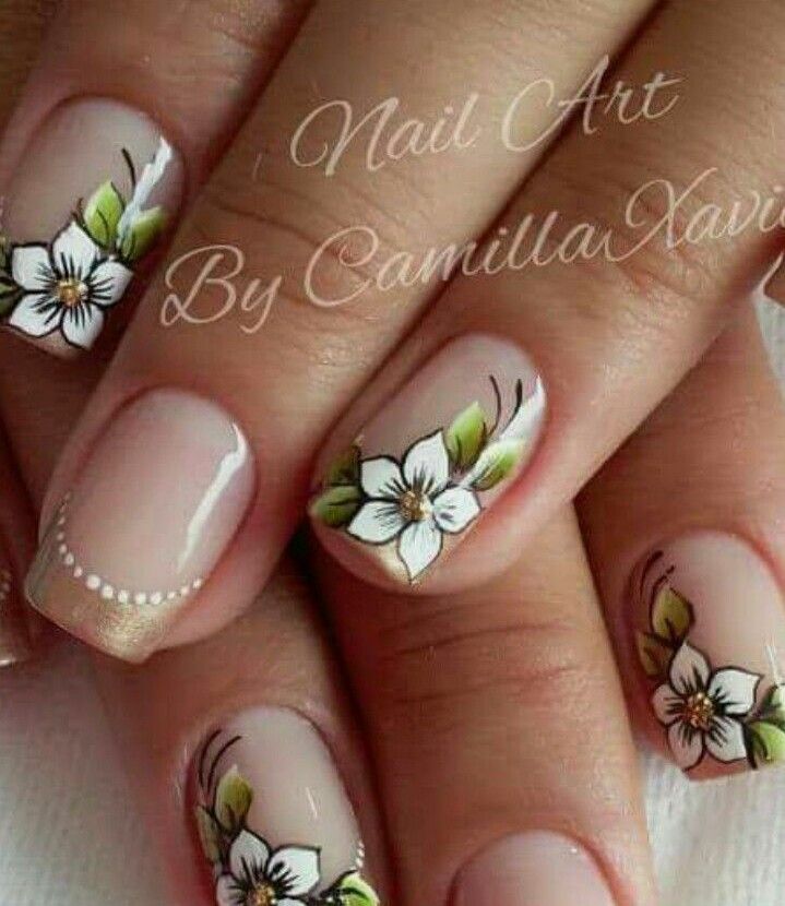 disenos-de-unas-con-flores-sencillas-para-manos-7