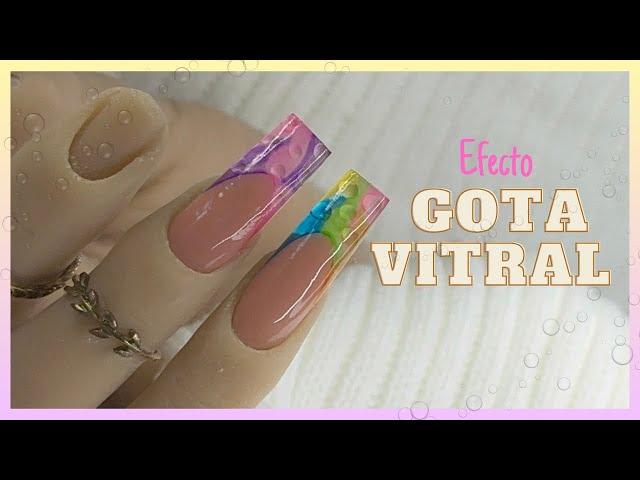 disenos-de-unas-con-gota-de-arteunas-efecto-vitral-2