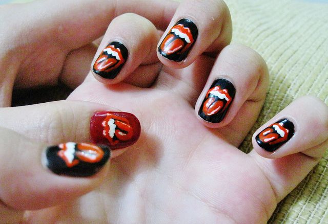 disenos-de-unas-con-imagenes-de-rolling-stones-7