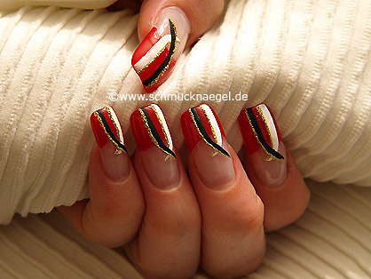 disenos-de-unas-con-liner-7