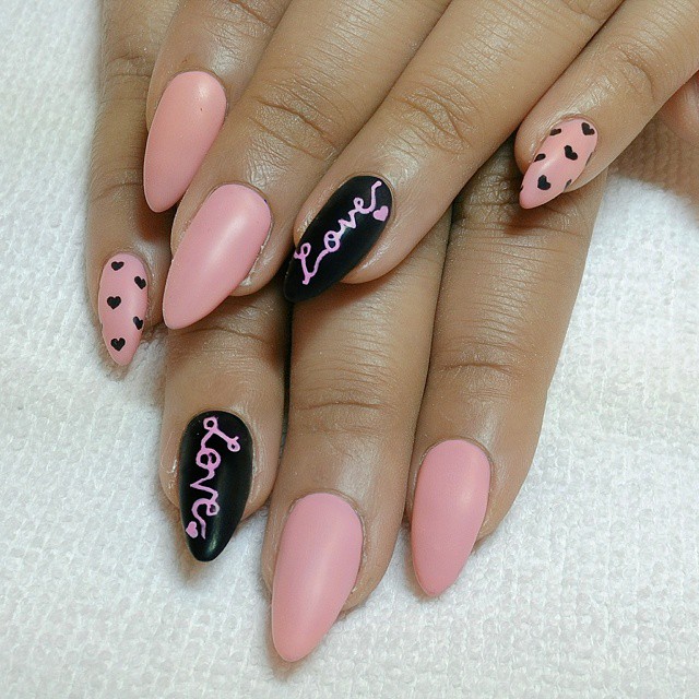 disenos-de-unas-con-love-escrito-7