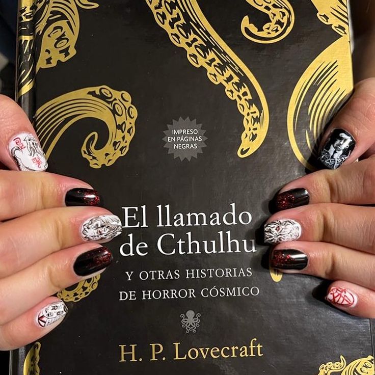 disenos-de-unas-con-lovecraft-2