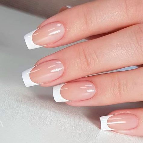 disenos-de-unas-con-tip-blanco-bonitas-7