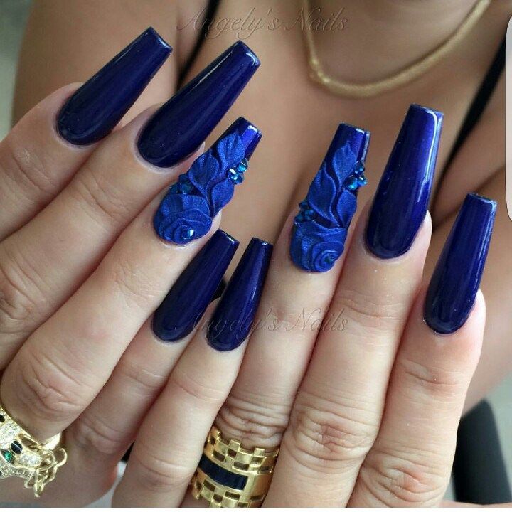 disenos-de-unas-de-acrilico-azules-4