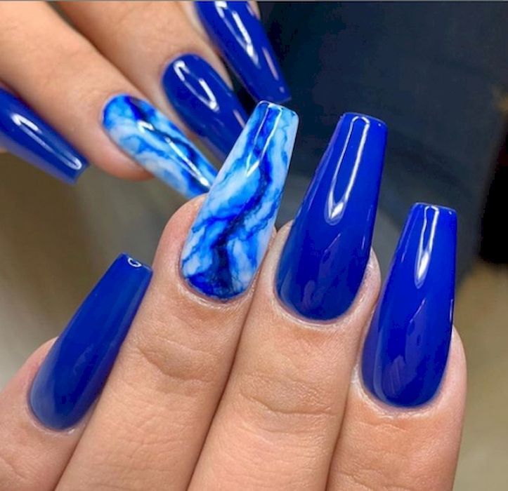 disenos-de-unas-de-acrilico-azules-5