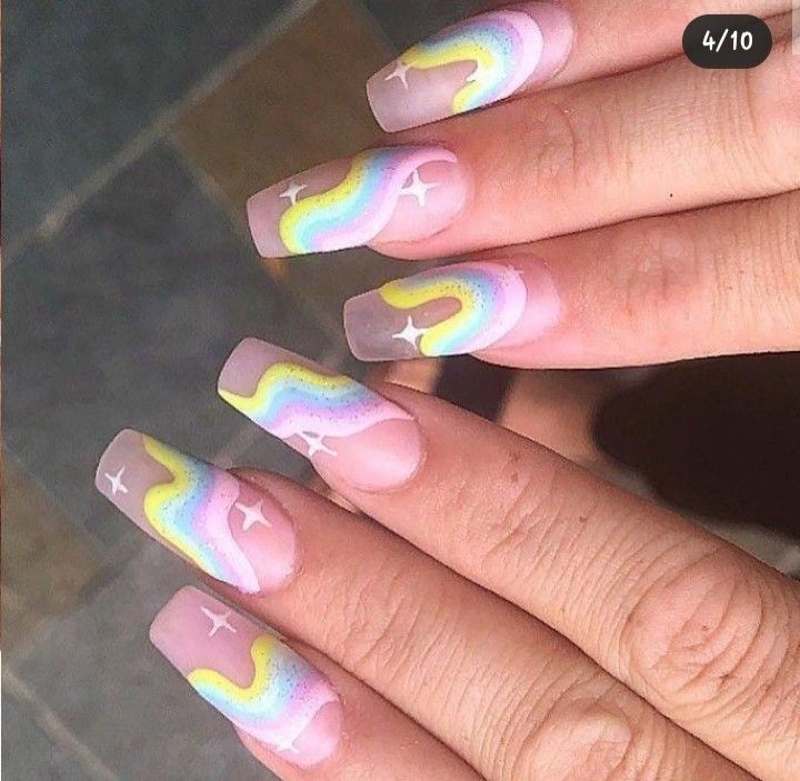 disenos-de-unas-de-gel-arcoiris-2