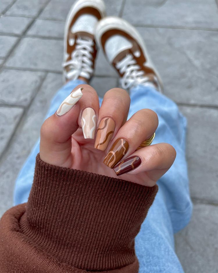 disenos-de-unas-de-gel-color-nude-5