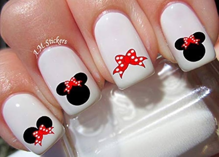 disenos-de-unas-de-minie-mouse-6