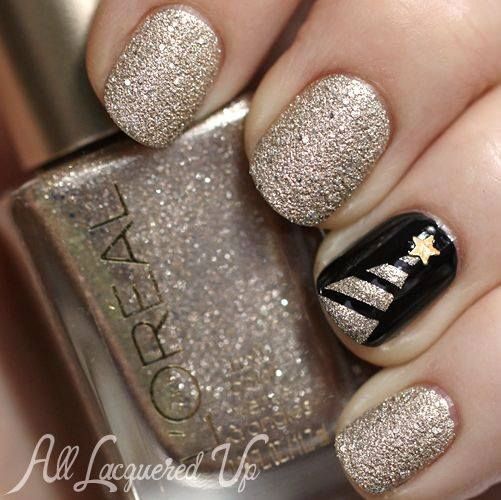 Diseños De Uñas De Navidad Negro Con Dorado
