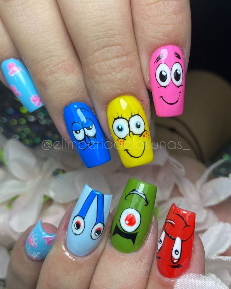 disenos-de-unas-de-pies-de-bob-esponja-6