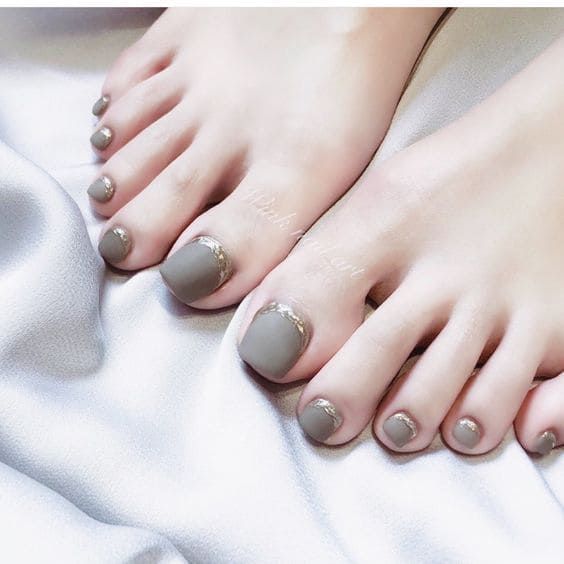 disenos-de-unas-de-pies-de-moda-otono-invierno-5