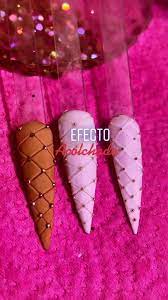 disenos-de-unas-efecto-colchon-7