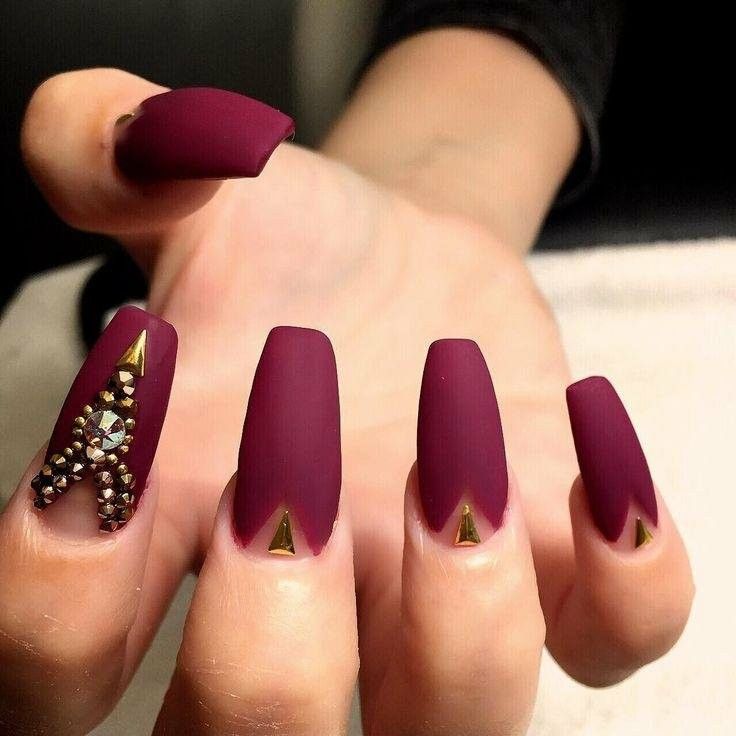 disenos-de-unas-efecto-mate-vino-3