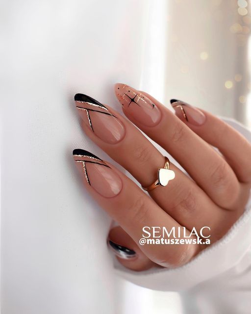 Diseños De Uñas Elegantes Almendra