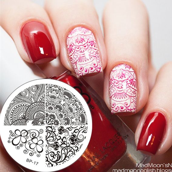 Diseños De Uñas en Color Rojo Y Sellos