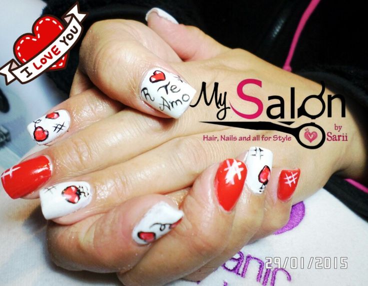 disenos-de-unas-en-punta-blanca-con-rojo-y-negro-6