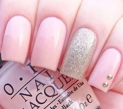 Diseños De Uñas en Rosa Y Plata