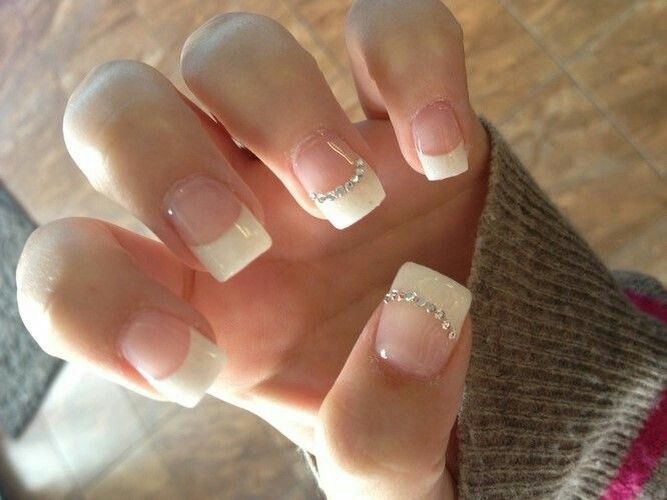 disenos-de-unas-esculturales-manicure-frances-7