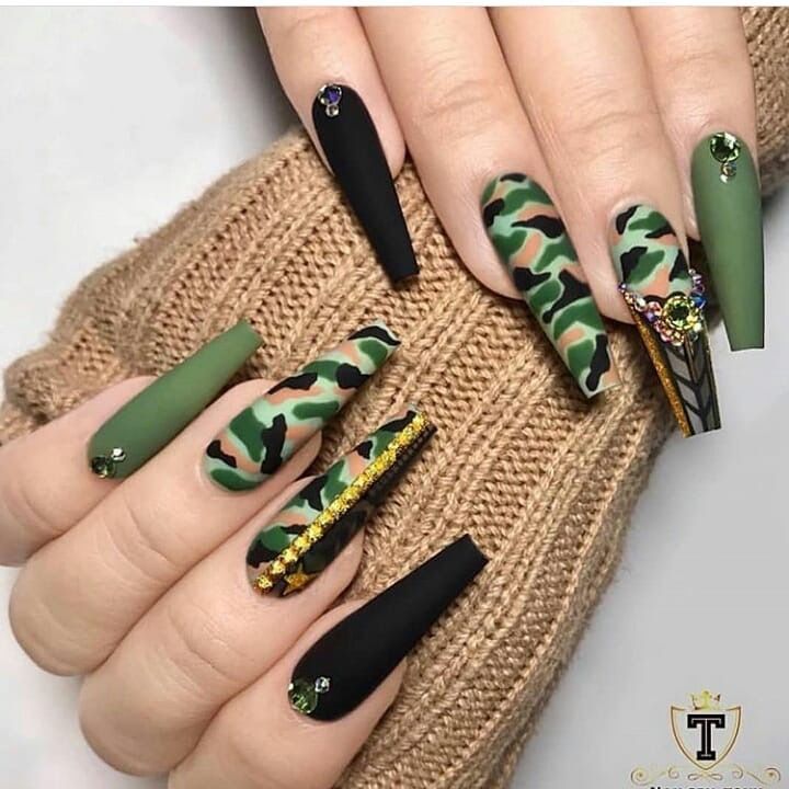 disenos-de-unas-estilo-militar-3