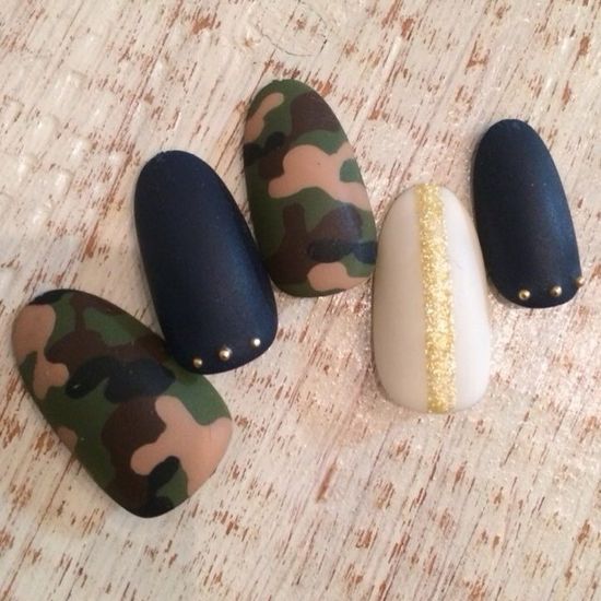 disenos-de-unas-estilo-militar-7