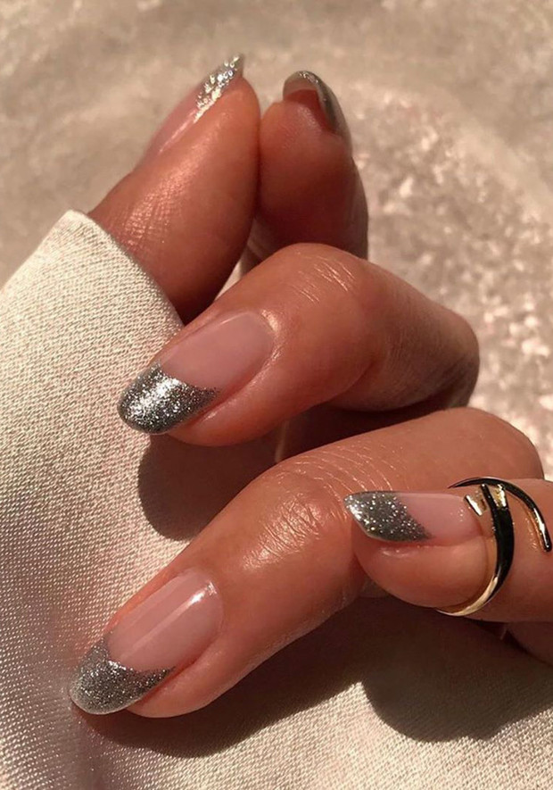 disenos-de-unas-francesas-metalicas-7