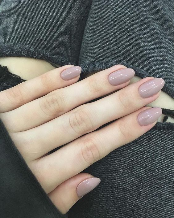 disenos-de-unas-grises-con-nude-6
