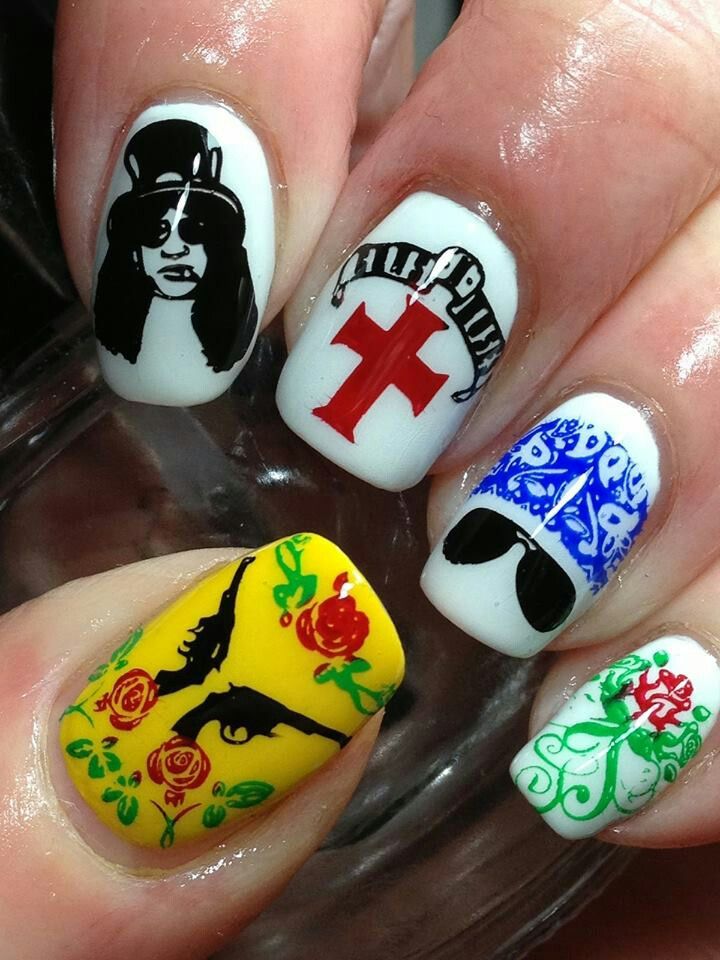 disenos-de-unas-guns-and-roses-2
