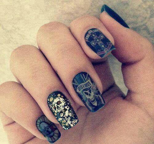 disenos-de-unas-guns-and-roses-4