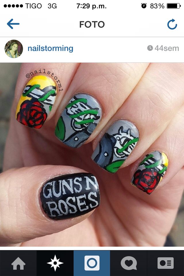 disenos-de-unas-guns-and-roses-7