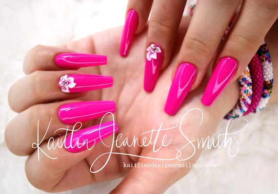disenos-de-unas-inspiradas-en-word-art-onlline-4