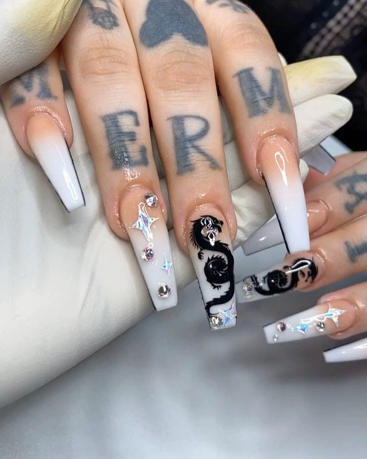 disenos-de-unas-largas-con-calavera-insta-4