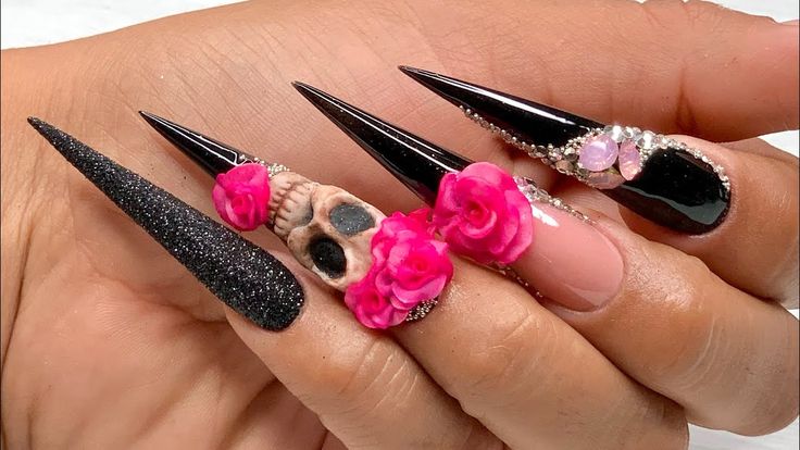 disenos-de-unas-largas-con-calavera-insta-7