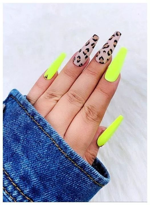 disenos-de-unas-largas-neon-4