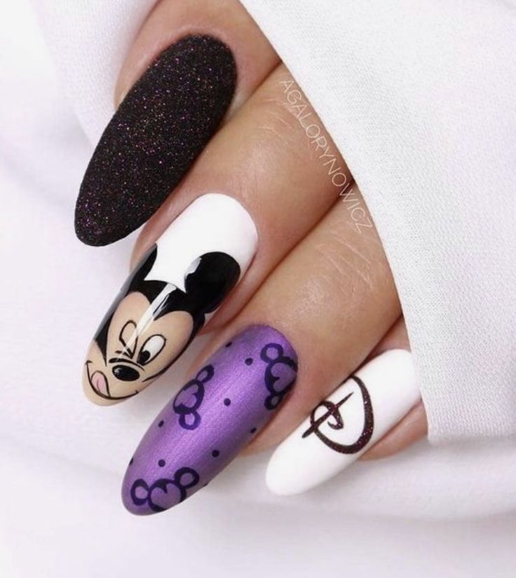 disenos-de-unas-mate-miki-maus-6