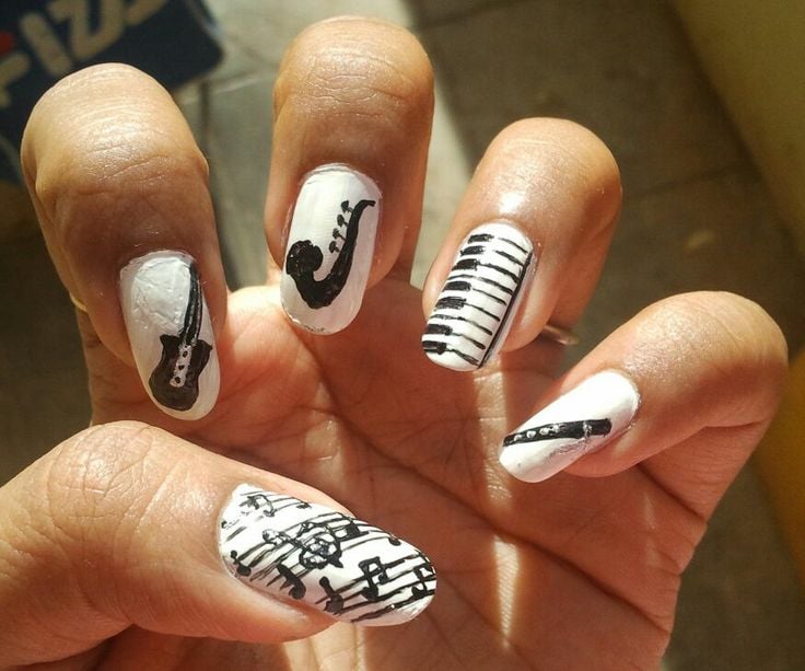 disenos-de-unas-musicales-3