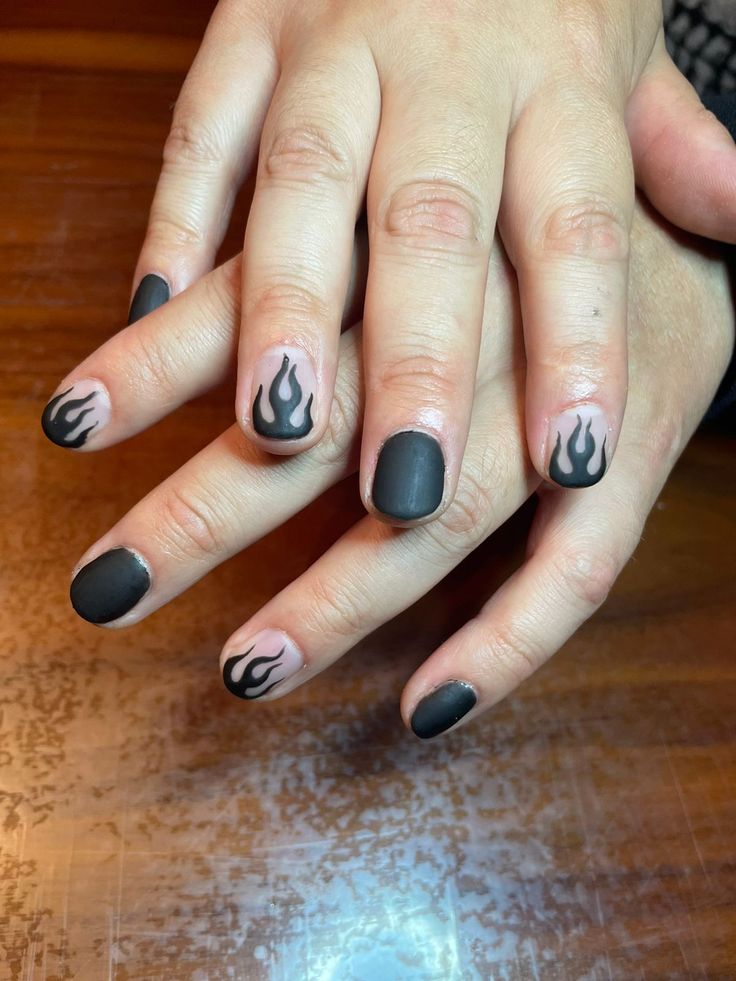 Diseños De Uñas Negras Para Hombres