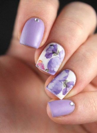 disenos-de-unas-para-ninas-de-color-morado-con-dibujo-2