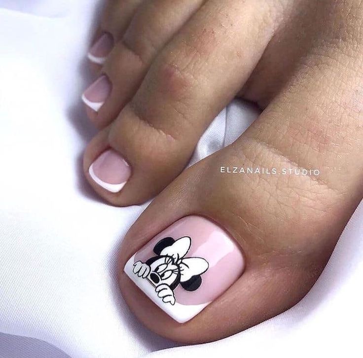 disenos-de-unas-para-pies-de-minnie-7