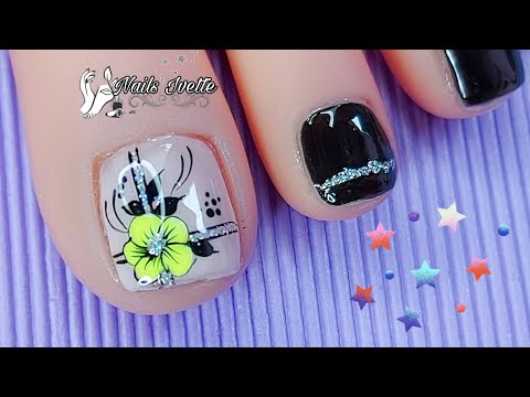 disenos-de-unas-pies-nego-7