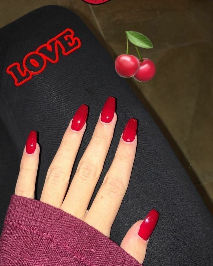 disenos-de-unas-rojo-cereza-2