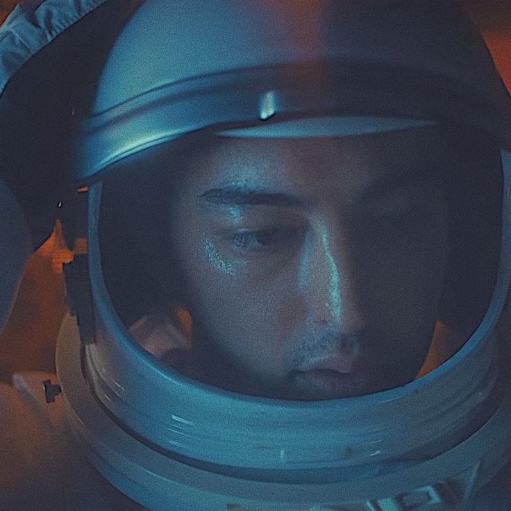 disenos-de-unas-sobre-joji-cantante-4