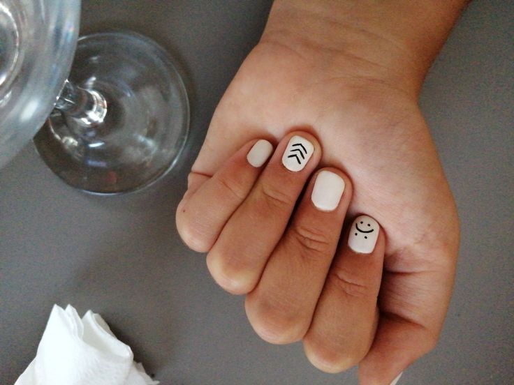 Diseños De Uñas Tristes
