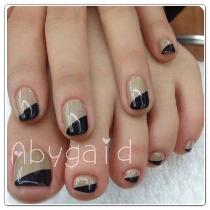 disenos-en-unas-de-pies-y-manos-tonos-gris-nude-1